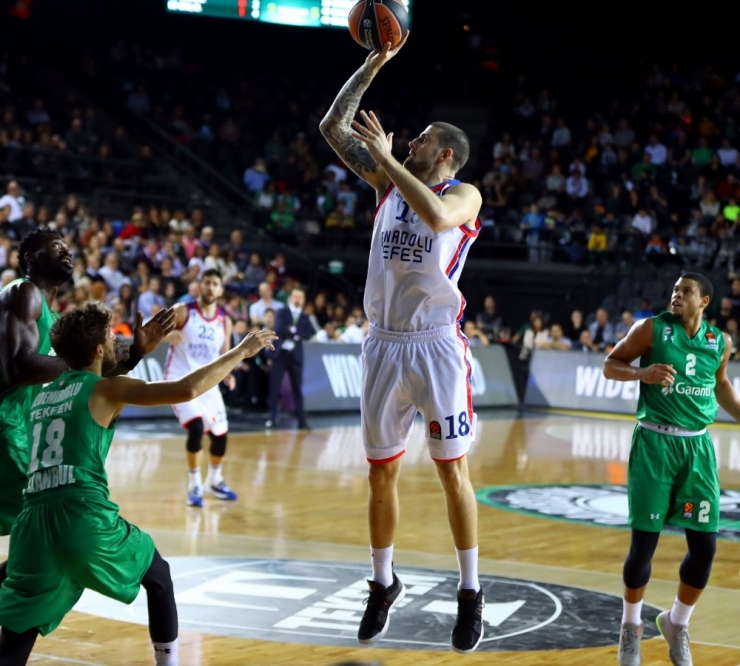 Avrupa’daki Türk Derbisi Anadolu Efes’in