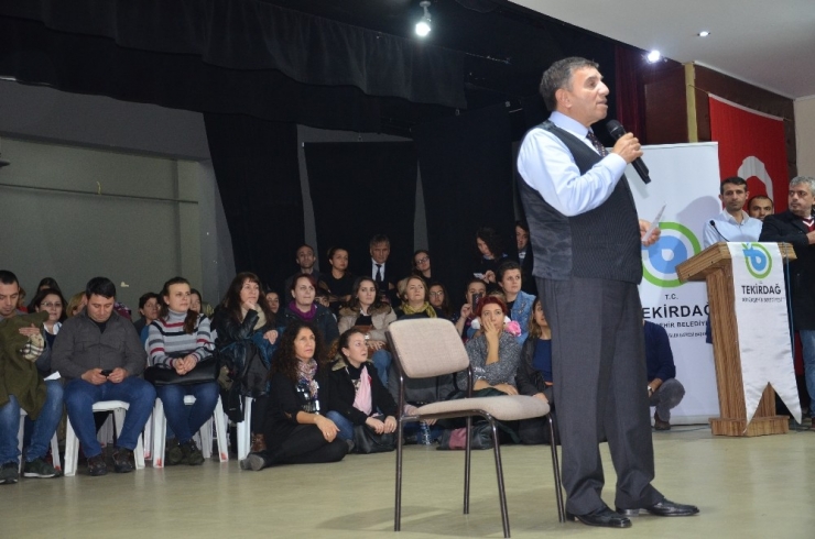 Üstün Dökmen Konferansına Yoğun İlgi