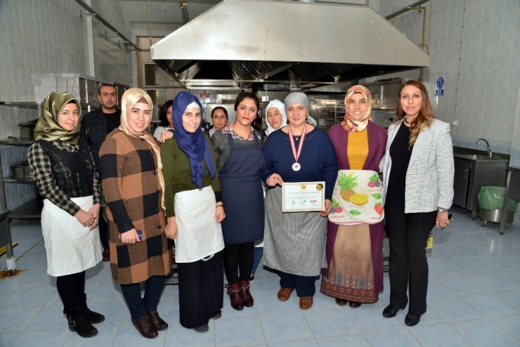 Dismek Kursiyerinin Büyük Başarısı