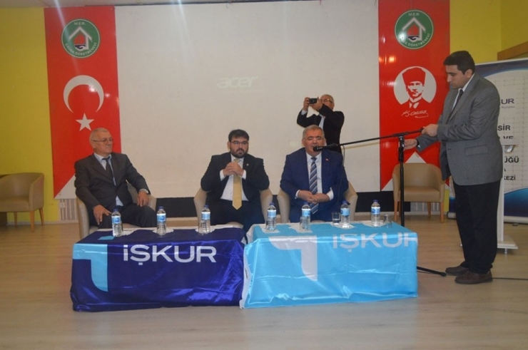 Erdek’te ’Kariyer Festivali’ Yapıldı