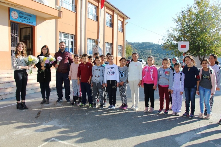 Ümmet Akın Öğretmenleri Unutmadı