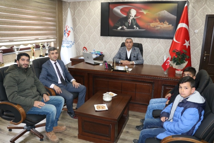 Geziden Dönen Öğrencilerden Şiran’a Teşekkür Ziyareti