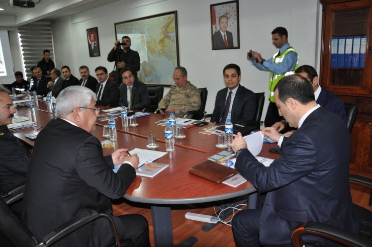 Kars’ta Kış Tedbirleri Toplantısı Yapıldı