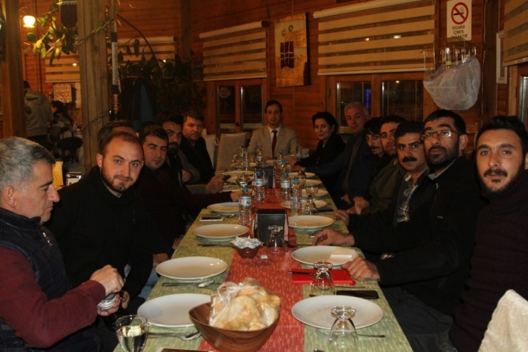 Mhp’li Başkan Adayı Halil Kaçar, Basınla Buluştu