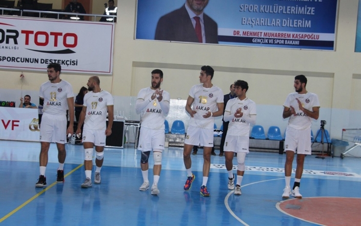 Türkiye Voleybol Federasyonu Efeler Ligi: Jeopark Kula Belediyespor: 0 - İstanbul Büyükşehir B.s.k: 3