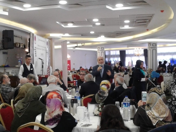 35 Yıl Önce Mezun Olan Öğrenciler, Öğretmenlerini Unutmadı