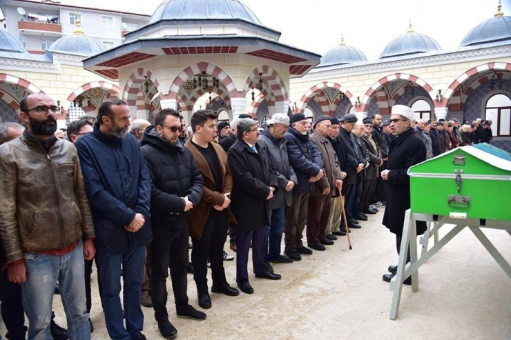 Genç Yaşta Hayatını Kaybeden Veysel Yüksel Son Yolculuğuna Uğurlandı