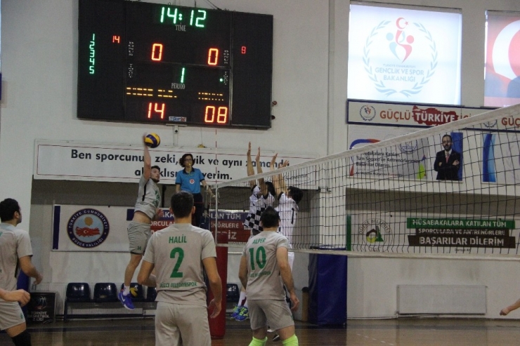 Voleybol Erkekler 1. Ligi: Düzce Belediyespor: 3 - Konya Bbsk: 0