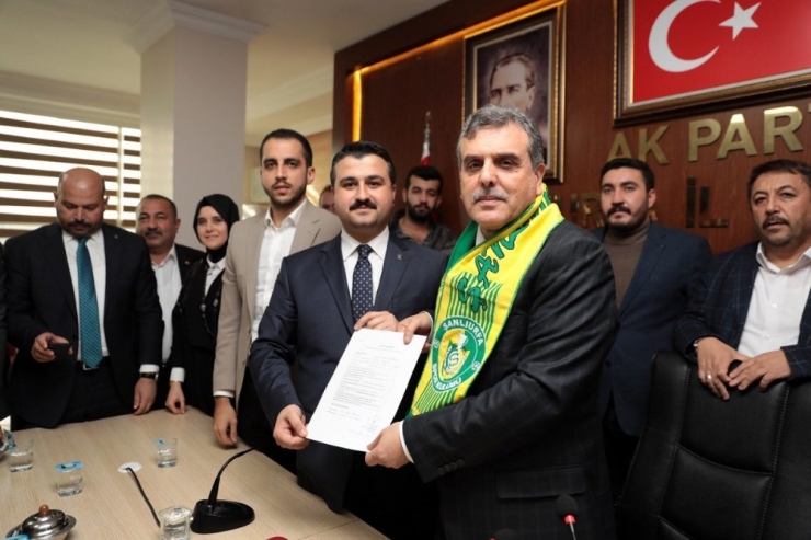 Ak Partinin Şanlıurfa Adayı Zeynel Abidin Beyazgül Oldu