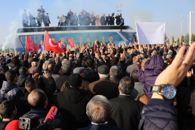 Başkan Büyükkılıç’a Coşkulu Karşılama