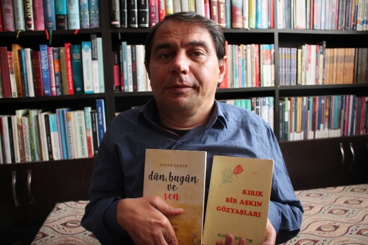 Engelleri Yazdığı Şiirlerle Aşıyor