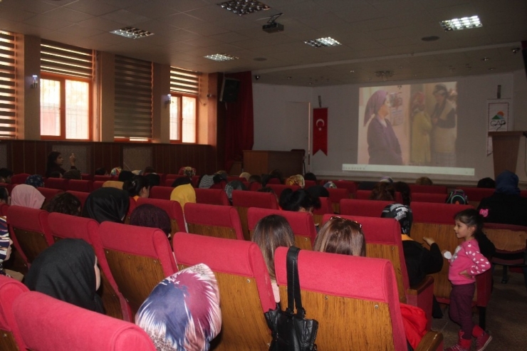 “25 Kasım Kadına Yönelik Şiddetle Mücadele Günü” Etkinliği