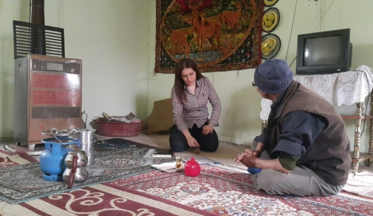 Sağlık Personeli Yardım Meleğine Dönüştü