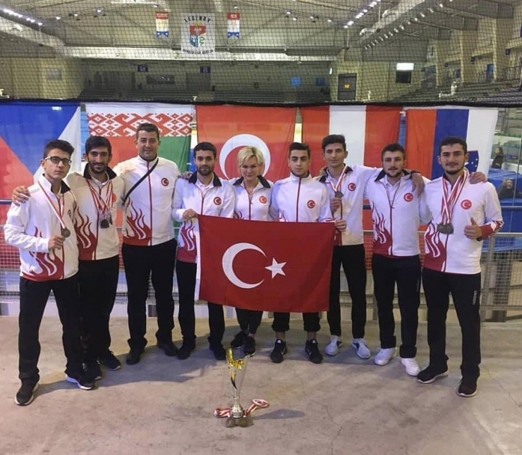 Sürat Patenciler Madalyaları Topladı