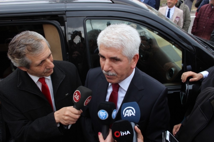 Ak Parti’nin Adayı Burhan Sakallı Davul Zurna İle Karşılandı