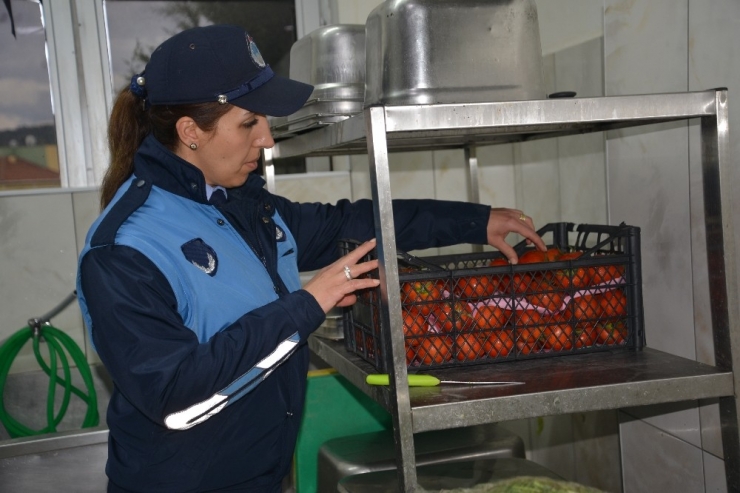 Zabıta Müdürlüğü’nden Yemek Üretim Tesislerinde Denetim