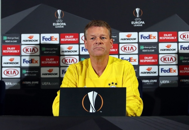 Erwin Koeman: "Turu Geçmeyi Garantilemeliyiz"