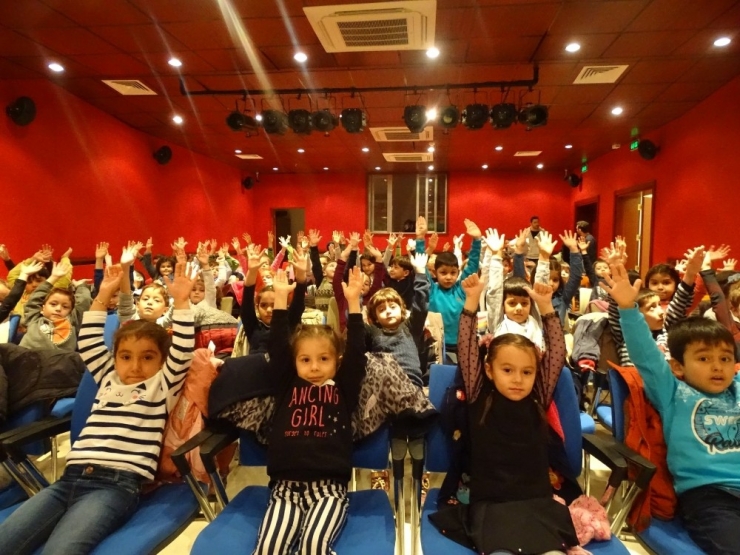 Çocuklar Süper Dedektifi Çok Sevdi