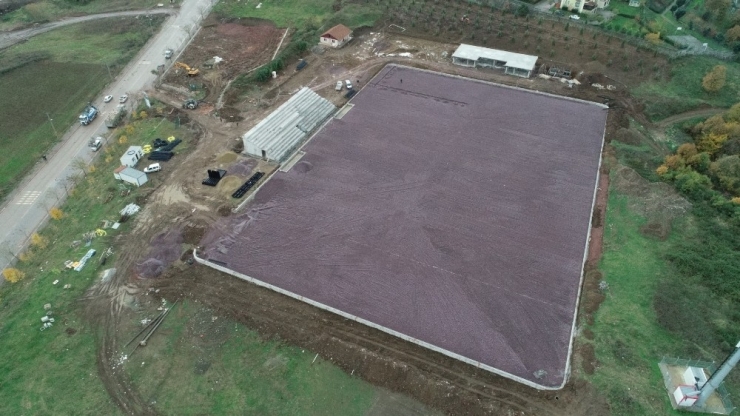 Başiskele’ye Futbol Sahası Geliyor