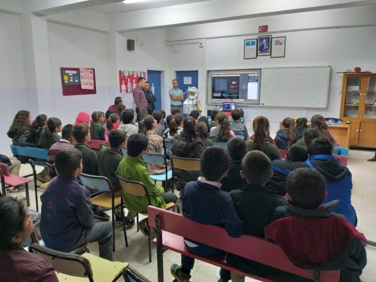 Öğrenciler Sordu Astrofizikçi Cevapladı