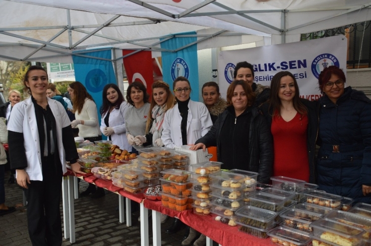 Sağlık Sen’li Kadınlardan Kermes