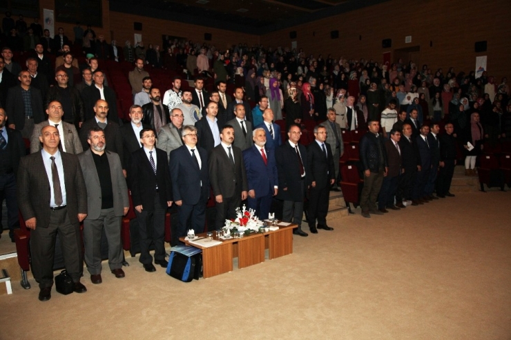 Ağrı’da “Peygamberimiz Ve Gençlik” Konulu Panel Düzenlendi