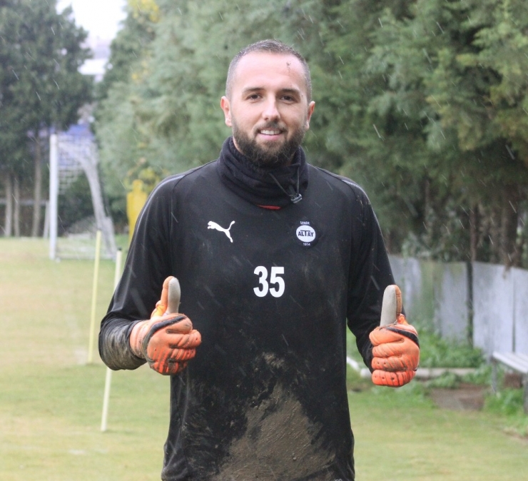 Özden Töraydın: "Centilmence Bir Derbi Olsun"