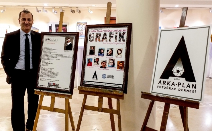 Arka Plan’dan Geometri Sergisi