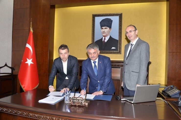 Bandırma’ya Yapılacak Yeni Anaokulu İçin Protokol İmzalandı