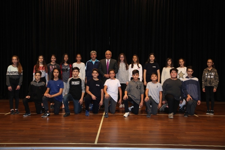 Türkülerin Dansı Topluluğu Gala Gösterimine Hazır