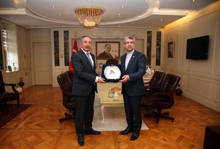 İran’ın Erzurum Başkonsolosu Soltanzadeh’den Rektör Karabulut’a Ziyaret