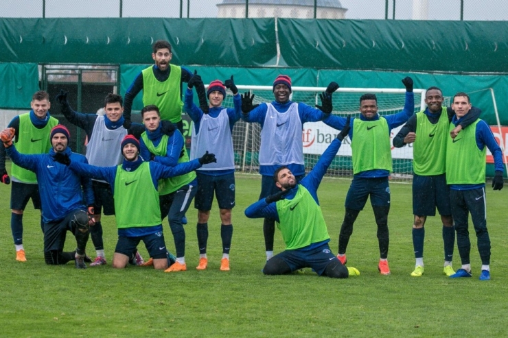 Kasımpaşa’da Veigneau Takımla Birlikte Çalıştı