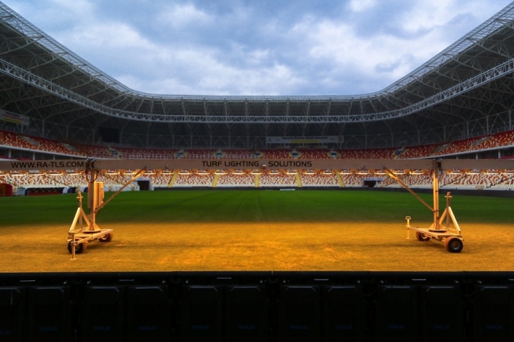 Malatya Stadyumu’nun Zemin Ve Saha Kalitesi Denetime Alındı