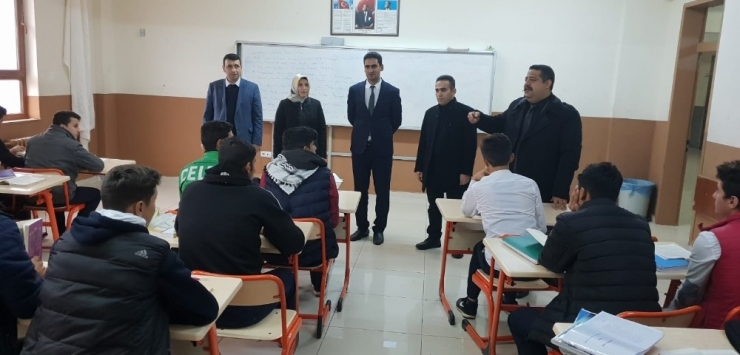 Siverek’teki Tüm Okullarda Okuma Seferberliği Başlatıldı