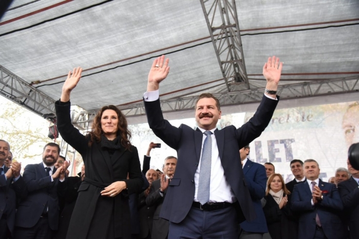 Yücel Yılmaz, Halka Hitap Etti