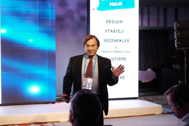 Dijitalin Liderleri Iot Ve Dijital Dönüşümün Etkilerini Konuştu