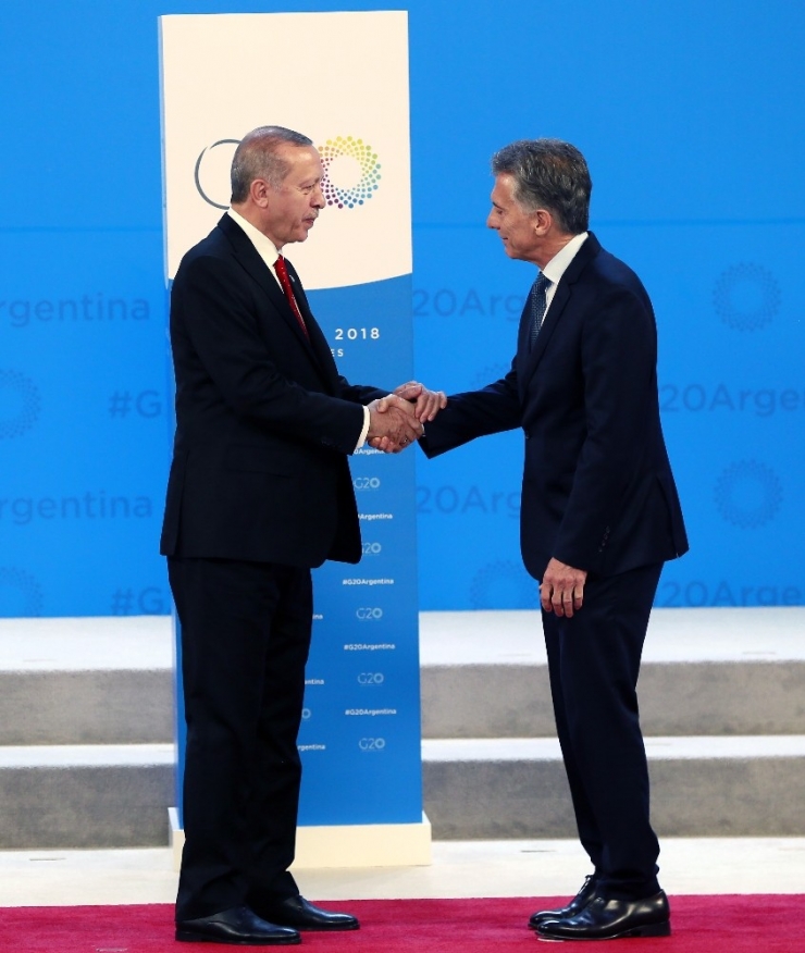 Cumhurbaşkanı Erdoğan, Arjantin Devlet Başkanı Tarafından Karşılandı
