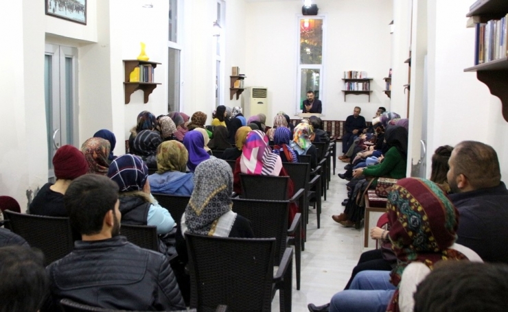 Kıraathane Sohbetleri Başladı