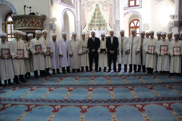 Kütahya’da 14 Hafız İçin İcazet Merasimi Düzenlendi