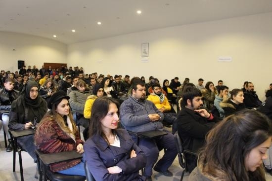 Emniyet Müdürlüğü’nden Üniversite Öğrencilerine Bilgilendirme Konferansı