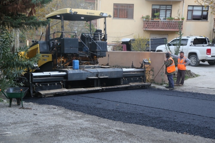 Dibektaş Caddesi’nde Asfalt Çalışması