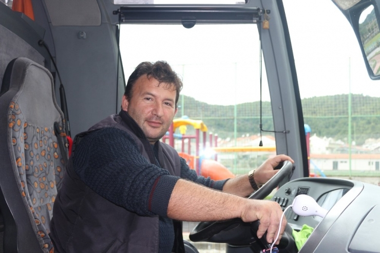 Dünya Şoförler Günü’nü Direksiyon Başında Kutladılar