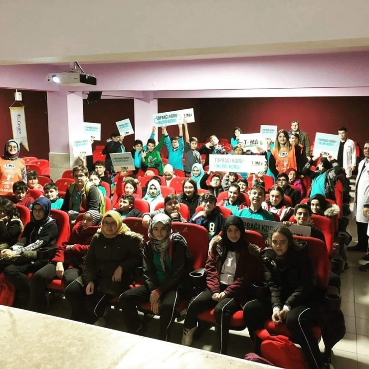 Çevreye Duyarlı Öğretmenlerden Örnek Davranış