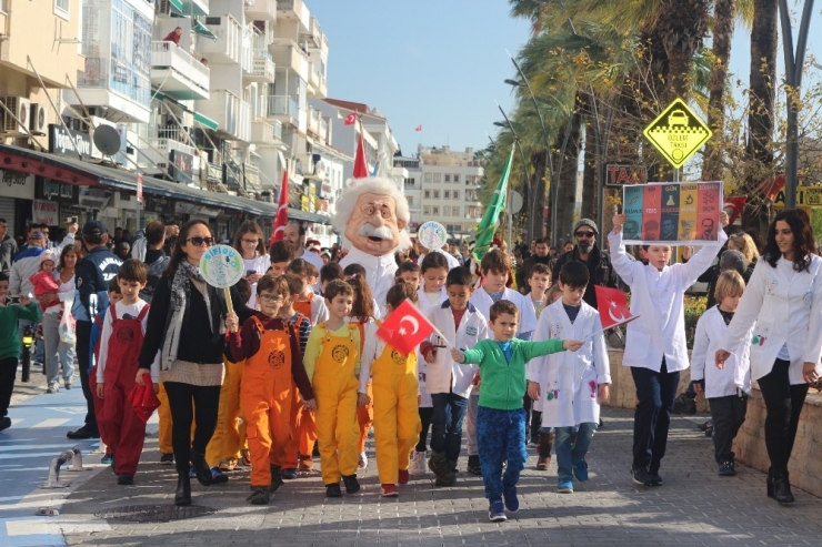 Marmaris’e Festival Hareketi