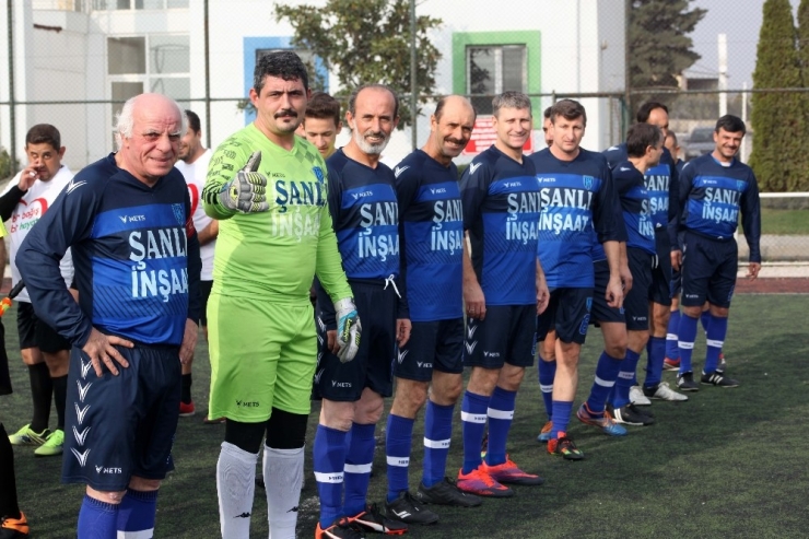 67 Yaşında Gençlere Taş Çıkartıyor