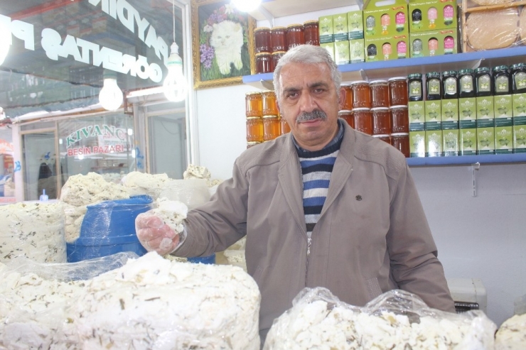 Van’ın Meşhur Otlu Peyniri Kışa Hazır