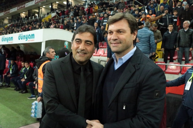 Spor Toto Süper Lig: Kayserispor: 0 - Trabzonspor: 0 (İlk Yarı)