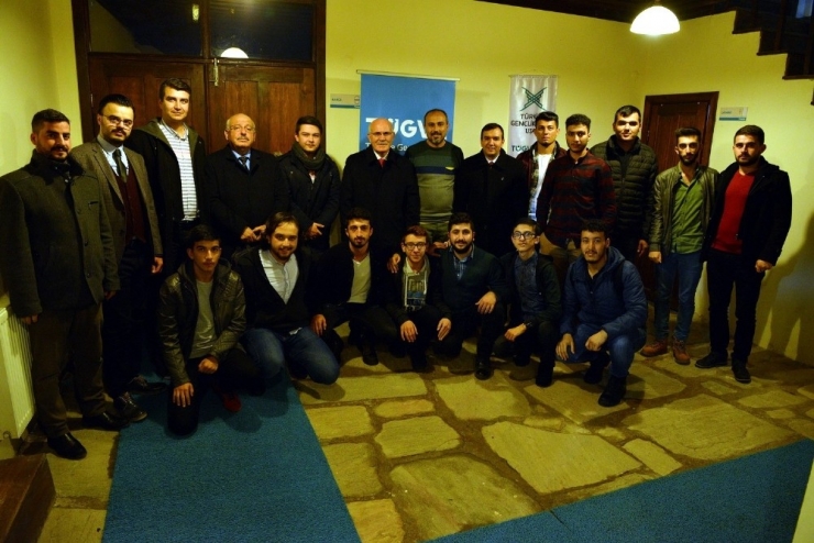 Rektör Savaş: “Üniversite Şehir Bütünleşmesi Önemlidir”