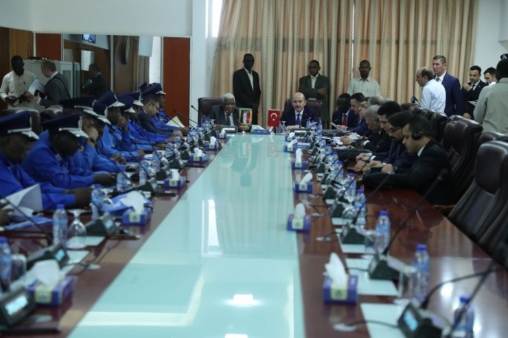 İçişleri Bakanı Soylu: "Sudanlı Kardeşlerimize 15 Temmuz Kalkışmasında Milletimize Verdikleri Desteklerinden Dolayı Şükranlarımızı İletiyoruz"