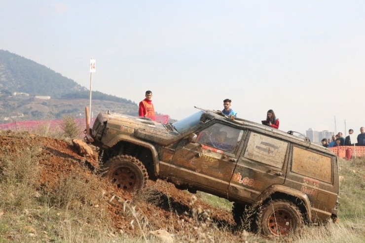 Off-road Finalinde Dereceye Girenlere Tören Düzenlendi